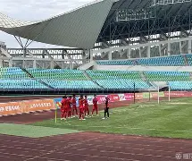 mk娱乐入口 -国际比赛日体能课后，上海海港完成体检备战欧冠，质疑声仍在，心理建设被强调的简单介绍